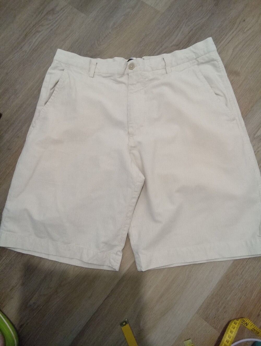 Banana Republic Men's Size 36 Cream and Brown Striped Flat-Front Shorts